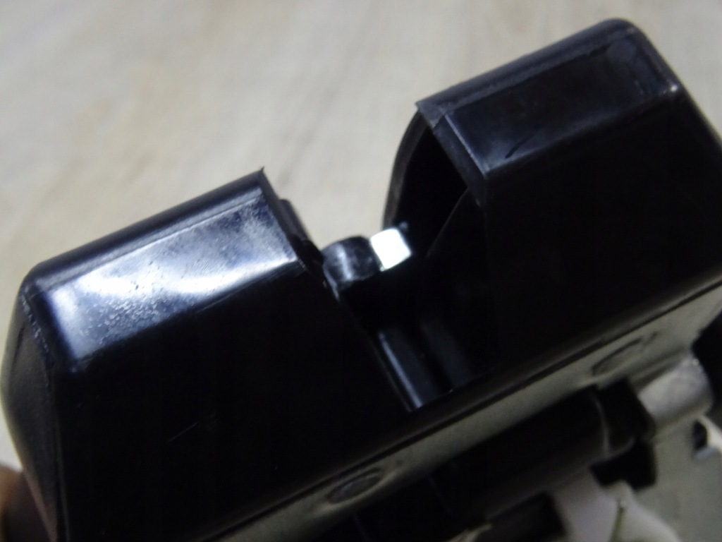 фото №10, Замок кришка багажника задня hyundai santa fe iii 3 19-