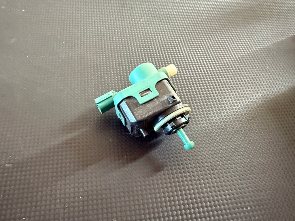 фото №1, Моторчик фара opel vivaro b 8200501939