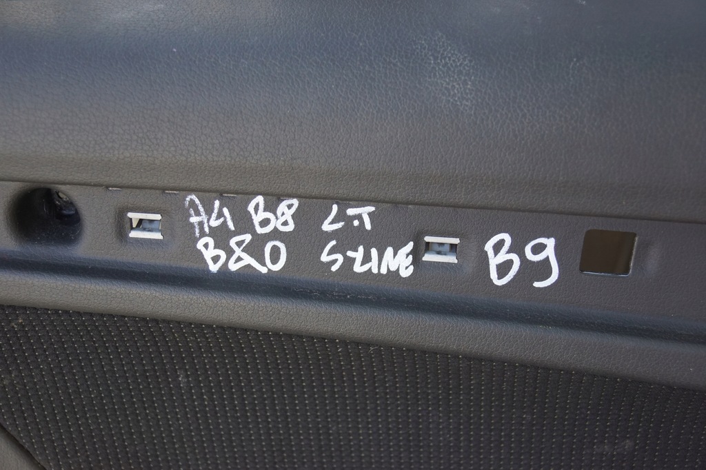 фото №13, Обшивка дверь левый задняя audi a4 b8