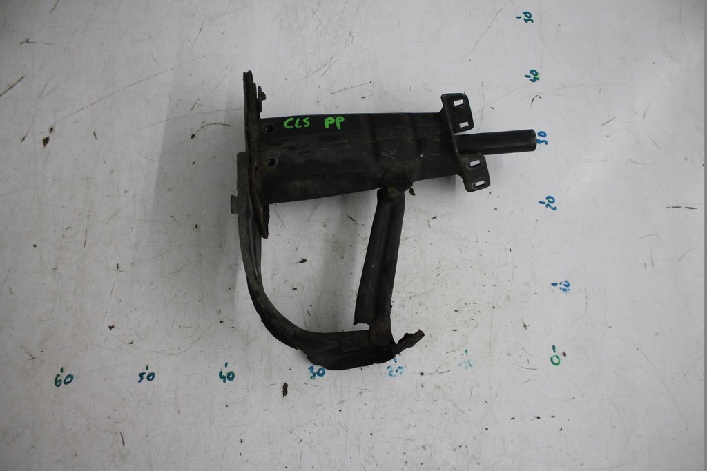 фото №1, Зона деформации отбойник правый перед mercedes cls c219