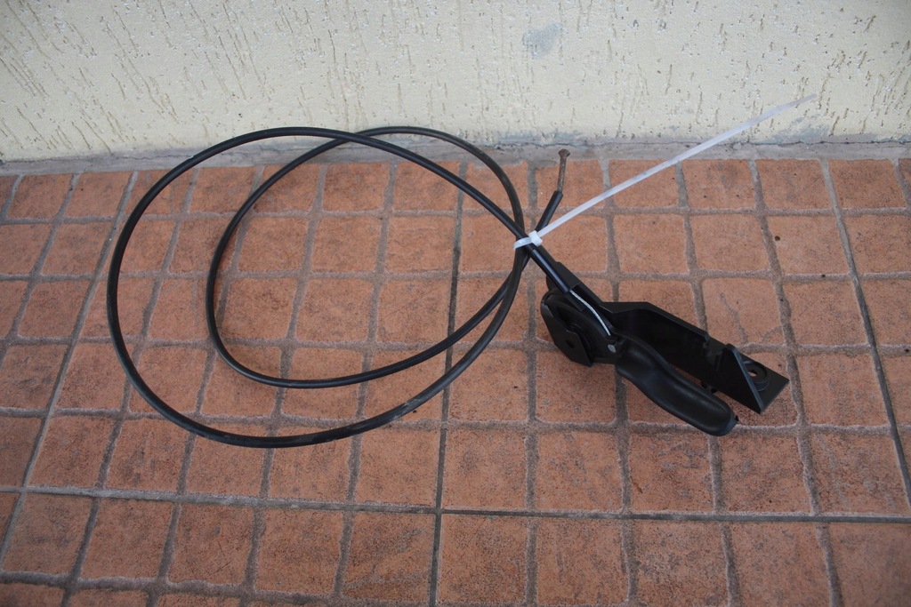 фото №1, Opel оригінальний номер 13186909 трос відкривання капот