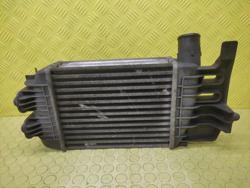 Купити Toyota yaris 2 1.4 d4d інтеркулер 1270000620