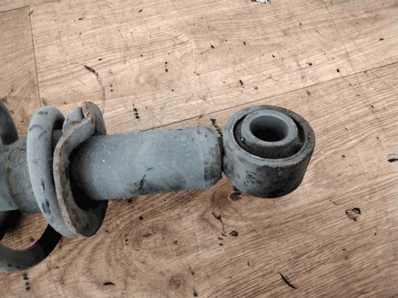 фото №3, Toyota prius i mcperson задняя