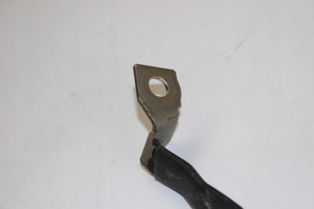 Купить Шланг кабель генератора bmw f30 f31 8584698