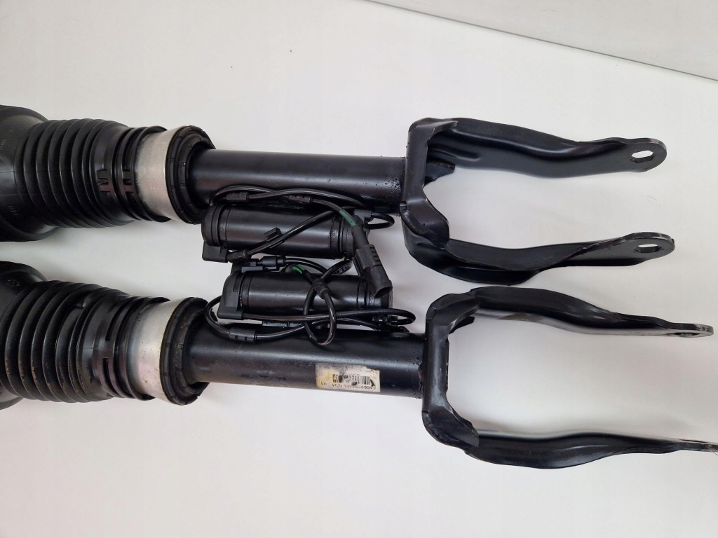 фото №7, Mercedes x166 6.3amg амортизатор a1663201368 a1663201468