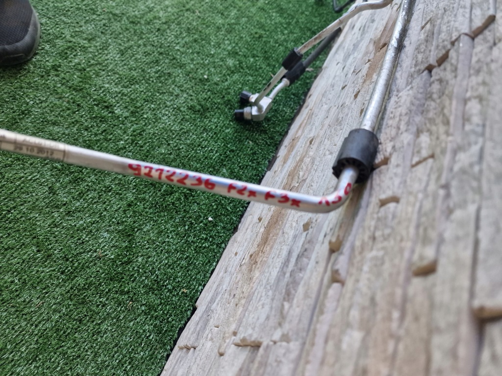 фото №1, Труба кондиционера bmw 1 f20 3 f30 9212236