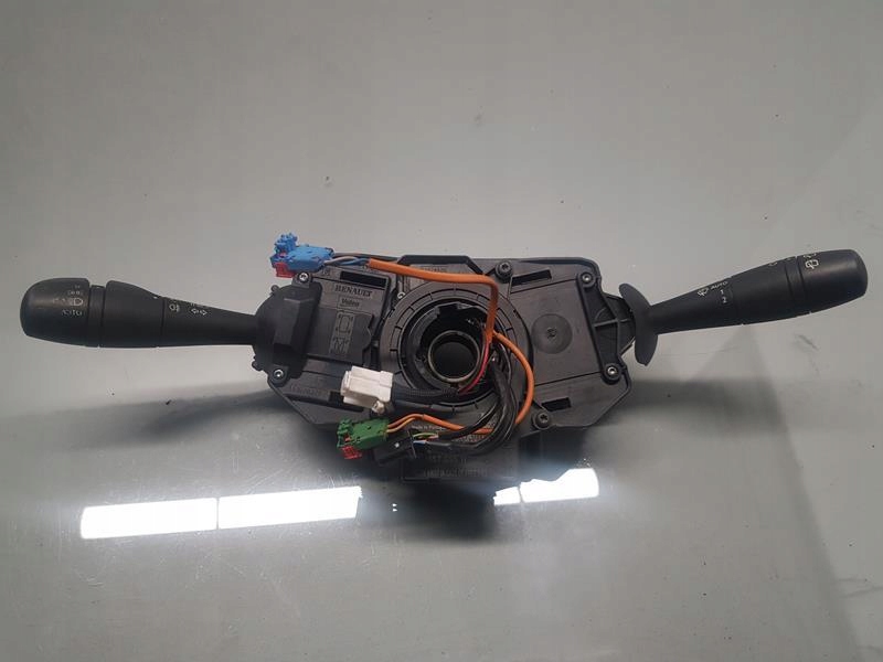 фото №1, Переключатель комбинированный лента forfour 255677151r