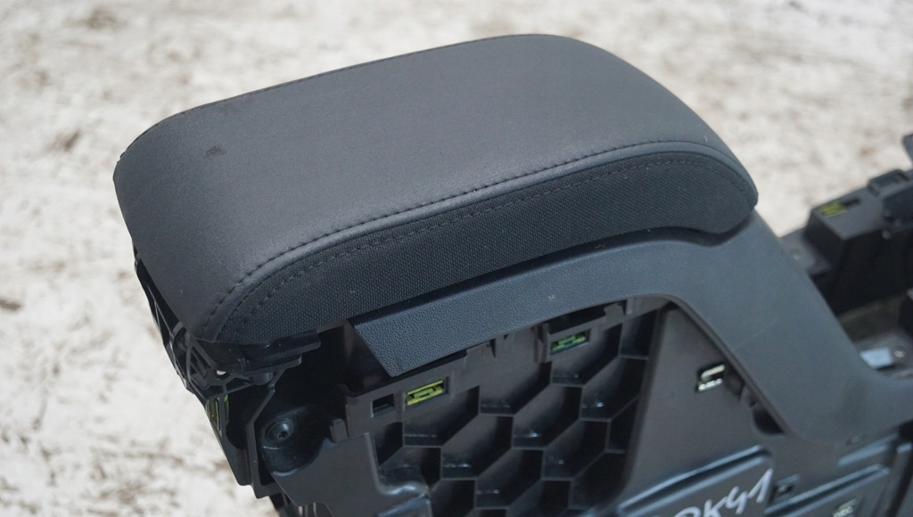 фото №6, Подлокотник туннель средний citroen c4 cactus lift