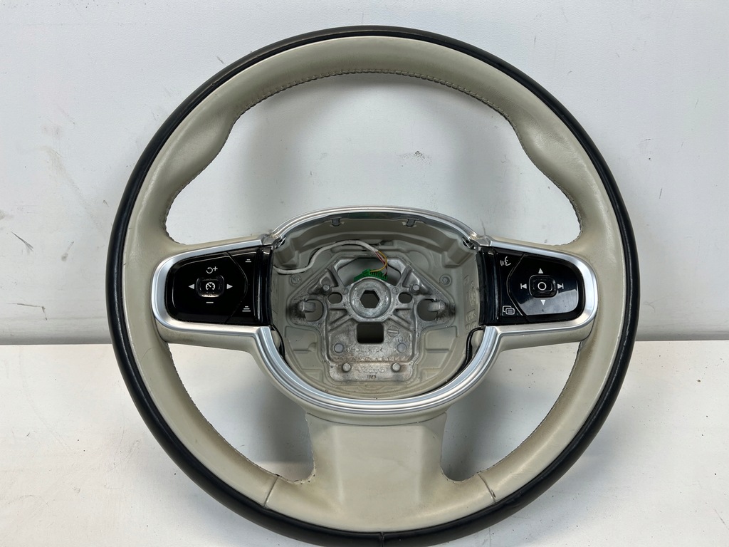 фото №1, Volvo xc60 ii воздуховод кожа