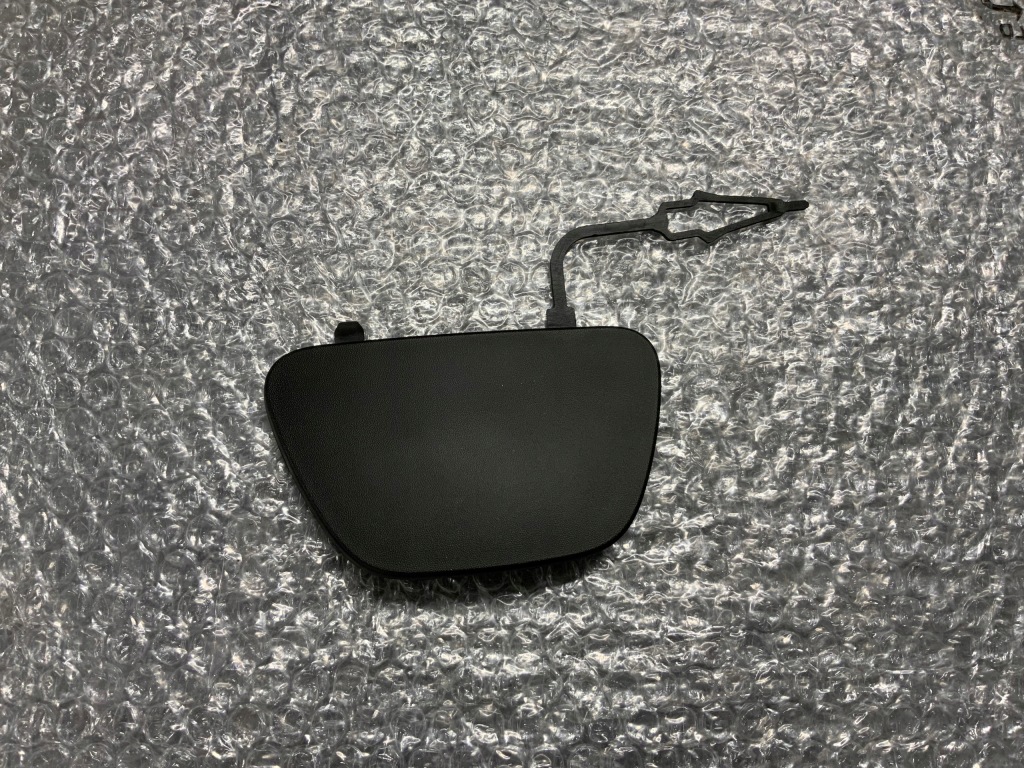 фото №1, Заглушка бампера фаркоп задня citroen c5 aircross