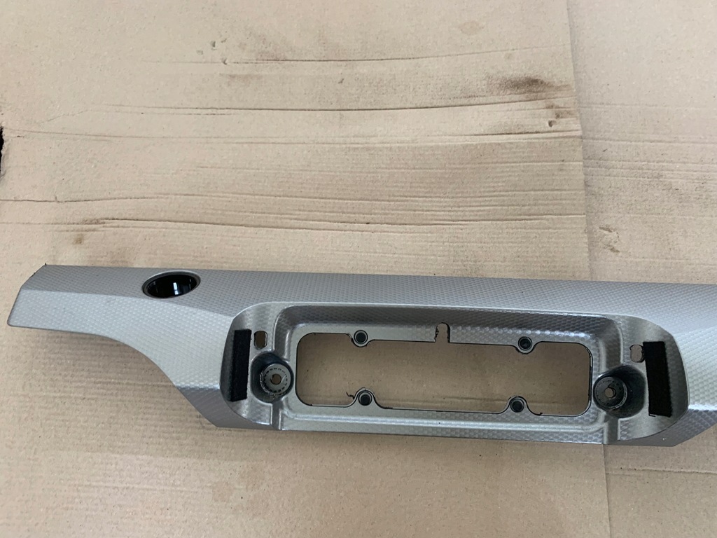 фото №5, Ford mustang mach-e rwd 21r молдинг захист панелі консолі панель приладів оригінал