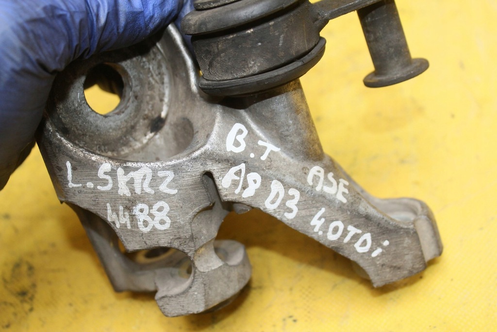 фото №7, Кронштейн кронштейн коробки audi a8 d3 4.0tdi