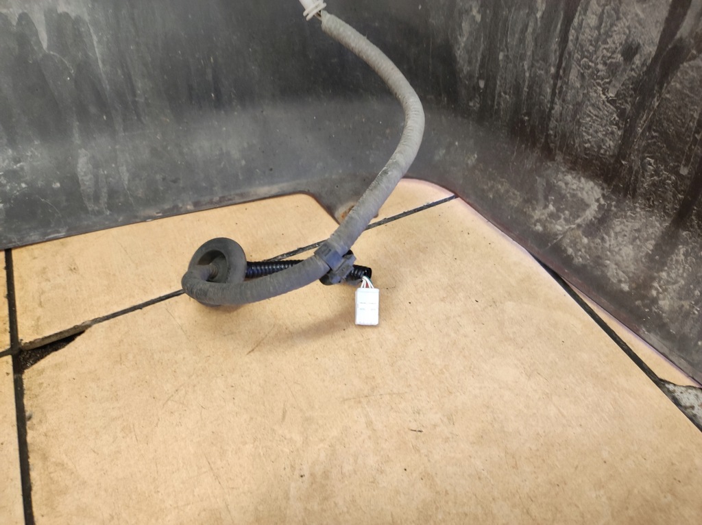 фото №12, Бампер задняя задний lexus is 220 250