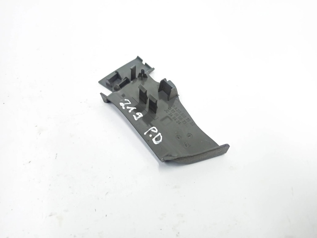 фото №13, Mercedes-benz cls c219 2005 перед сторона правая сиденья, сиденье