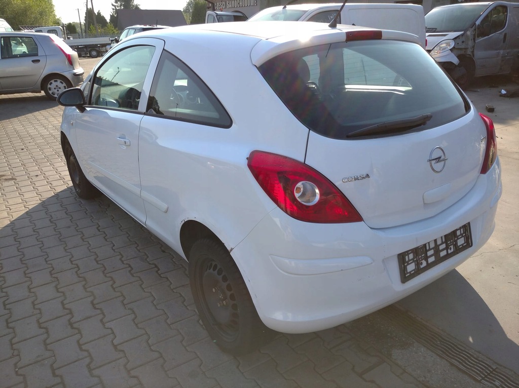 фото №8, Opel corsa d панель приладів консоль панель приладів подушки безпеки подушка безпеки натягувачі датчик комплект