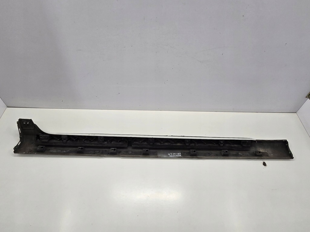 фото №11, Volvo s90 v90 17r молдинг порог левая 614-46