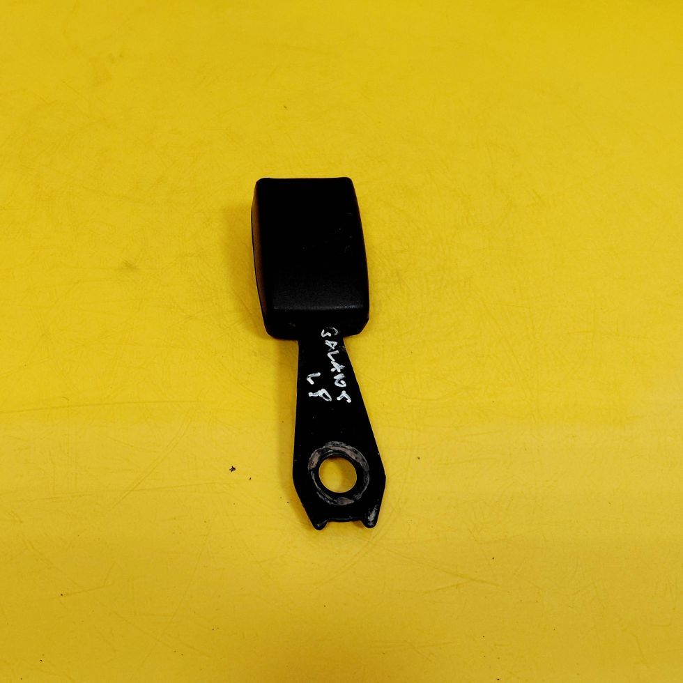 Кліпса поперечина безпеки лівий перед mitsubishi galant nr1660 в Україні