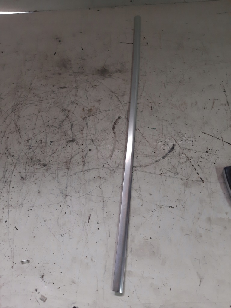 фото №1, Молдинг дверь стекло левый задняя хром vw phaeton