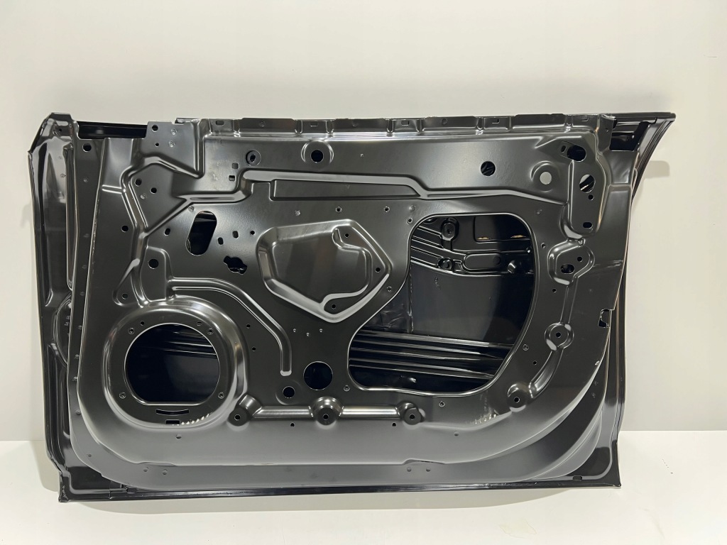 Дверь правое правая  перед tesla s новая  оригинал с Разборки