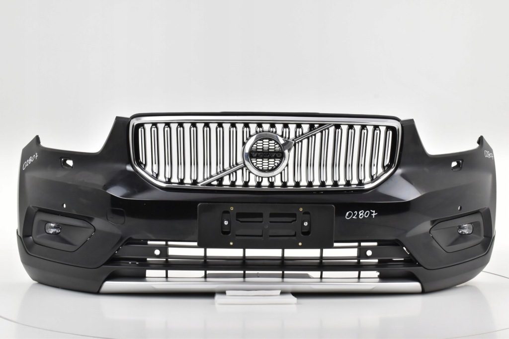 Купить Volvo xc40 xc 40 przed lift 2017- бампер передний