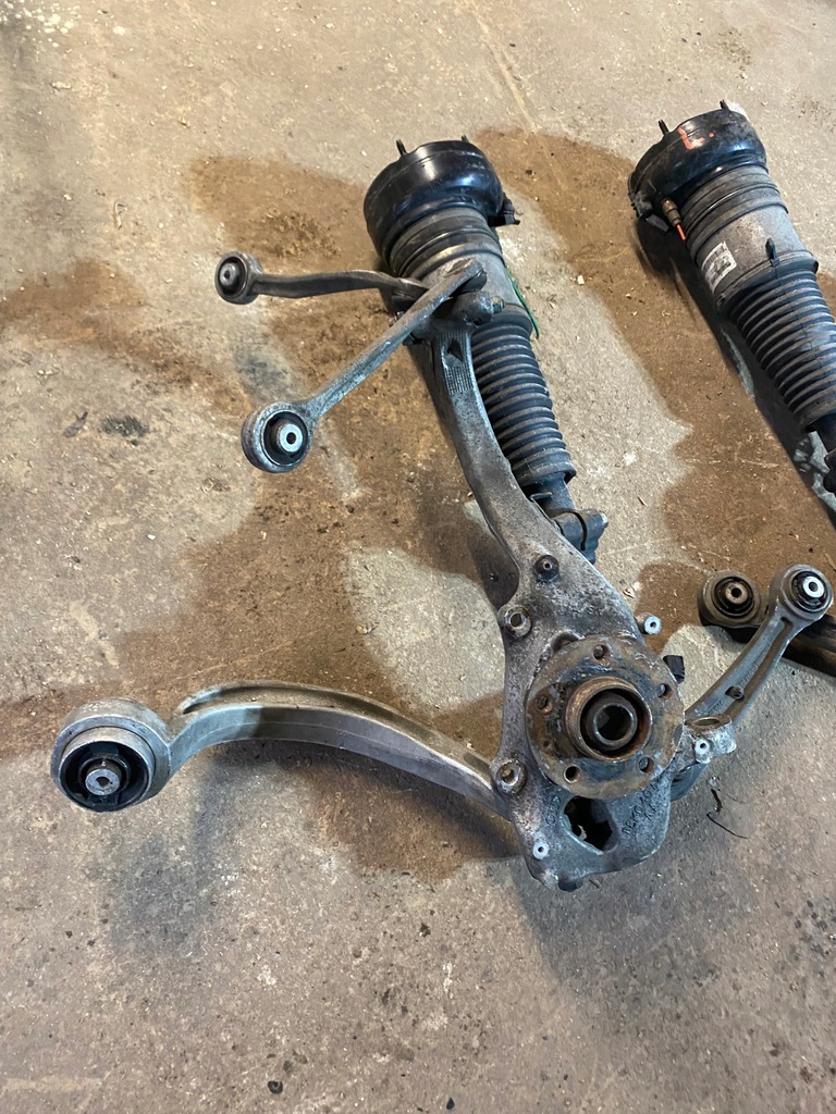 фото №5, Поворотный кулак правая пневмоподушка audi a6 c7 4g a7 4g8 4g0407254a