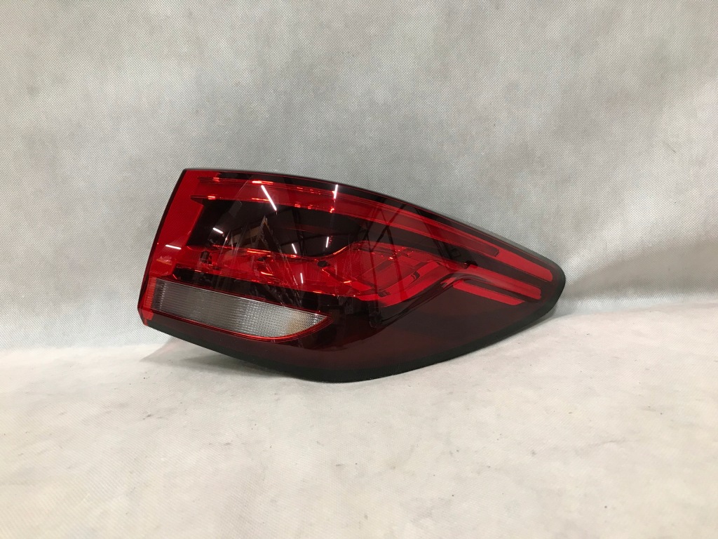 фото №1, Mg zs ev lift 22- лампа задняя правая led europa!