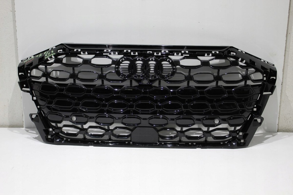 фото №1, Audi a3 8y rs3 блеск решётка радиатора оригинал новый