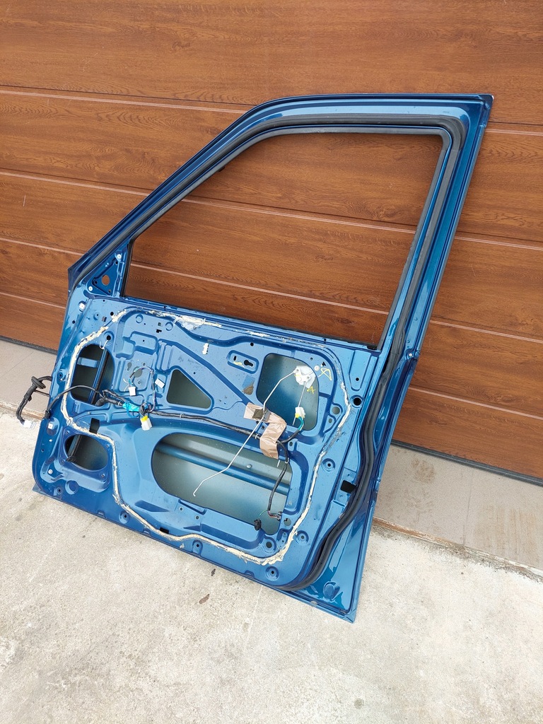 фото №7, Дверь перед правый nissan terrano ii 96-06r