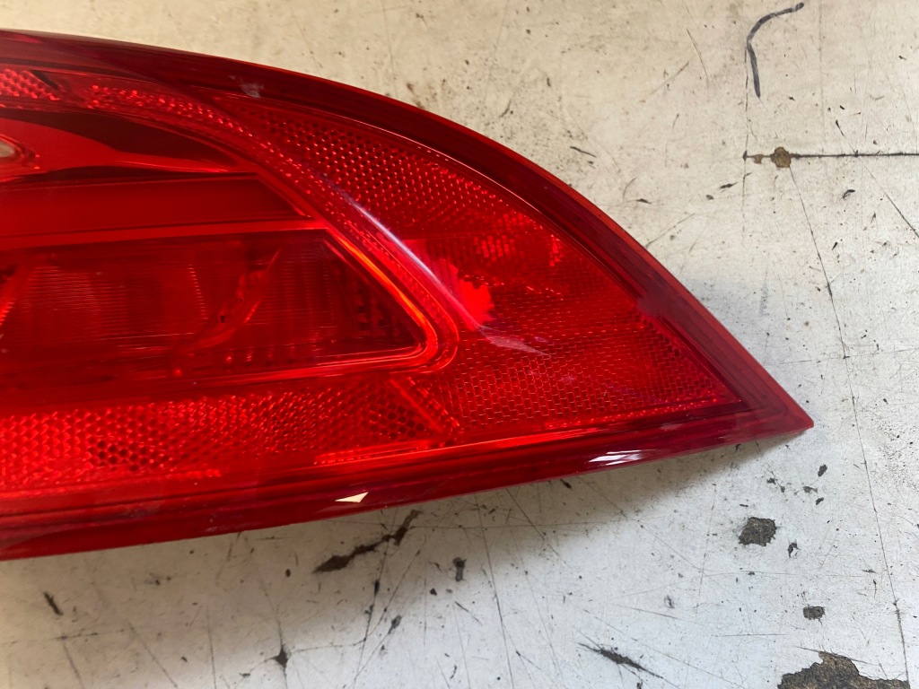 фото №2, Jaguar xe лампа правый задняя led