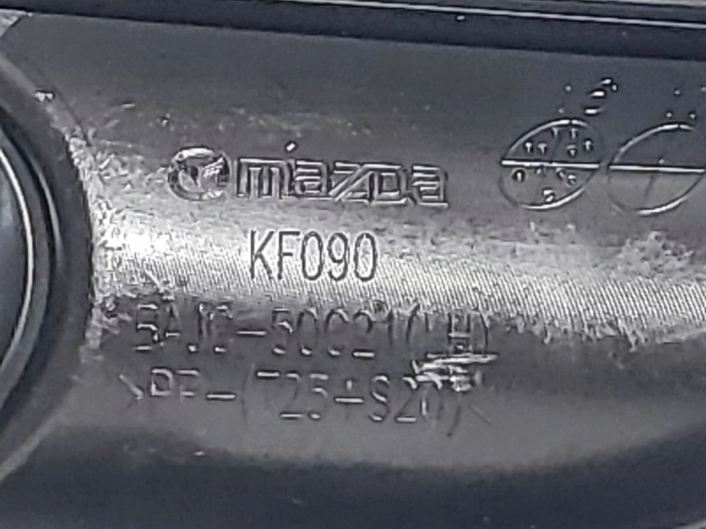 фото №6, Решётка заглушка бампера правый перед mazda 3 iii bm lift bajc-50c11