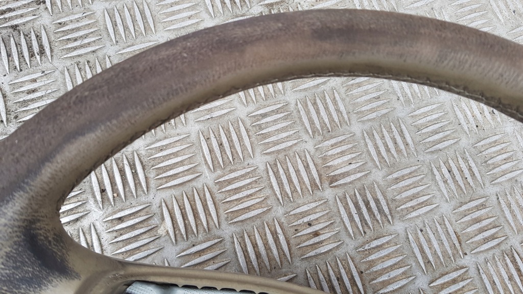 фото №9, Mercedes w163 ml воздуховод кожаный