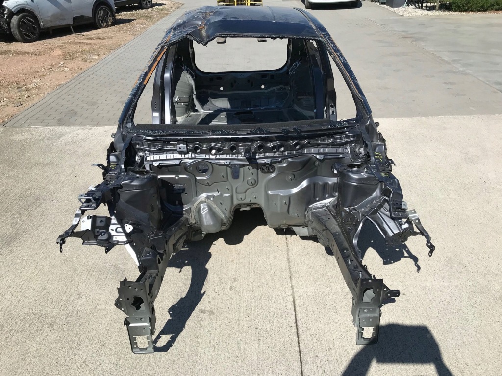 фото №1, Lexus lbx 1.5 hybrid 2023 2024 четверть лонжерон правый перед передняя