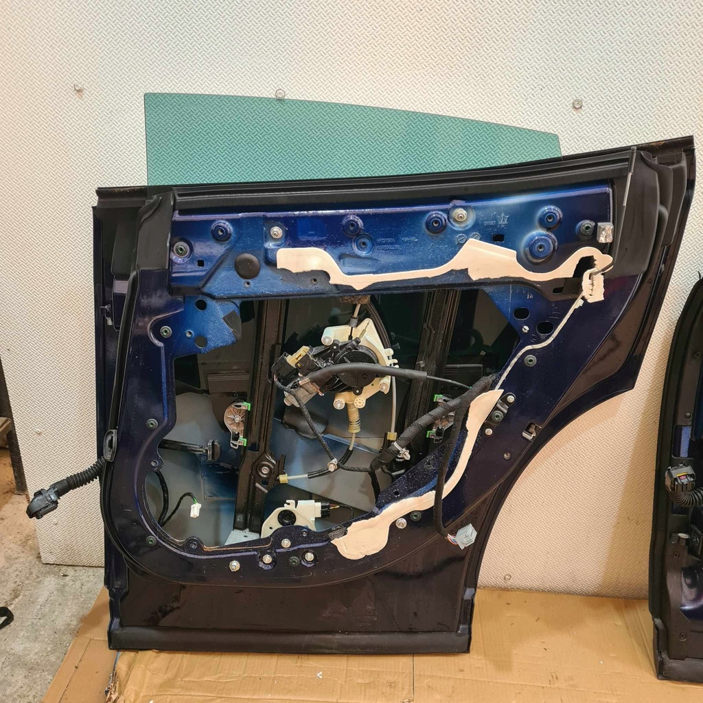 фото №7, Maserati levante двері передні задні праве 426