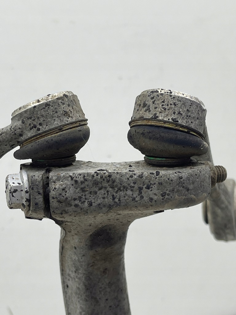 фото №6, Audi a6 c7 3.0 allroad поворотный кулак правый перед рычаг рычаги комплект доставка