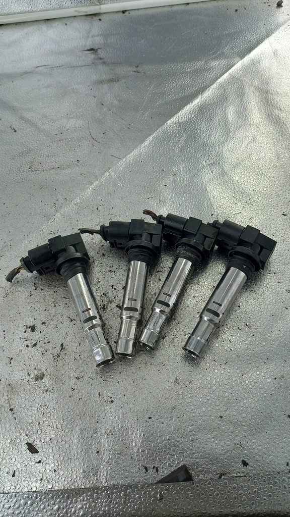 фото №1, Катушка зажигания skoda fabia 1.4b 06r 036905715f