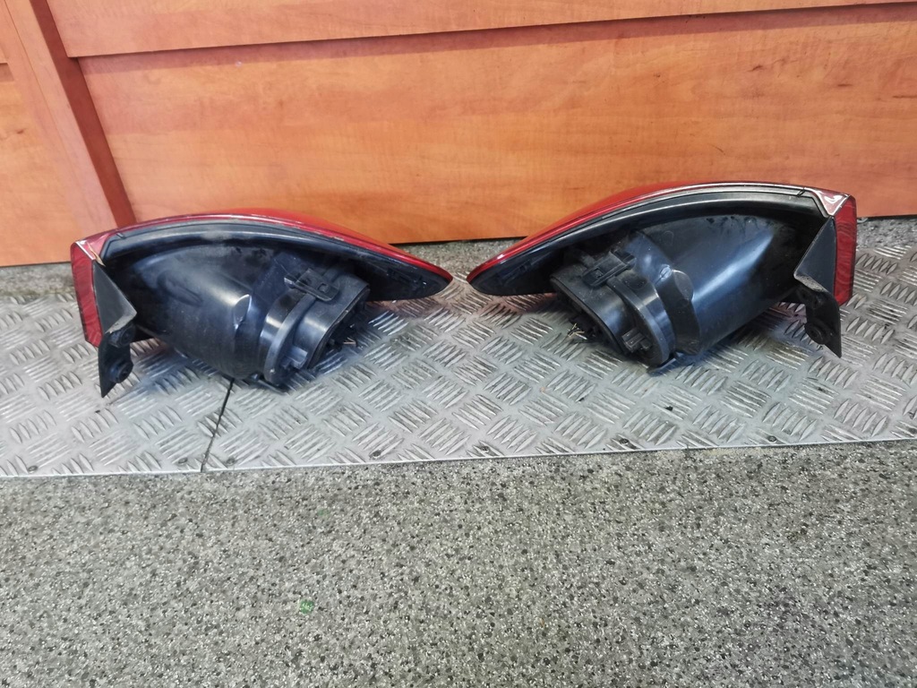 фото №9, Лампа левый задняя vw tiguan 5n оригинальный номер 5n0945095h