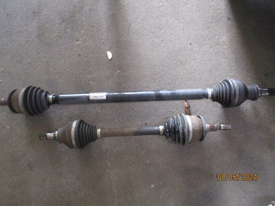 фото №1, Opel astra k 1,6cdti приводной вал правая 13367068 левая 13367067