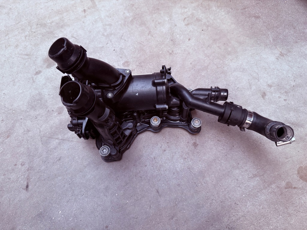 фото №1, Vw, audi 2.0tdi корпус термостата 05l121111.....