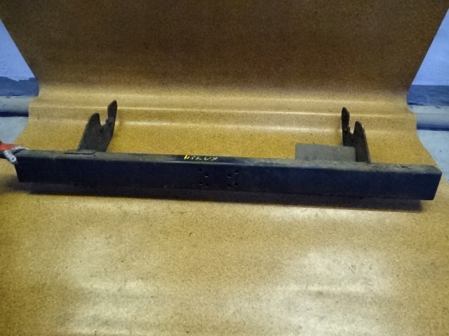 фото №1, Toyota hilux 07r # балка фаркоп бампер задняя