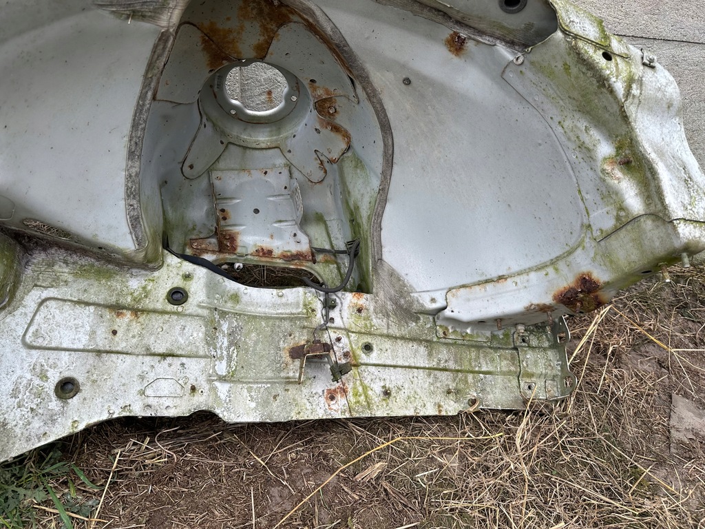 фото №10, Четверть правый перед, чашка правый, блок двигателя mercedes cl w215