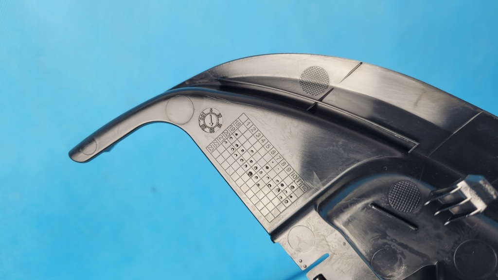 фото №8, Bmw 2' f44 gran coupe защита молдинг кронштейн полка задняя 7475714