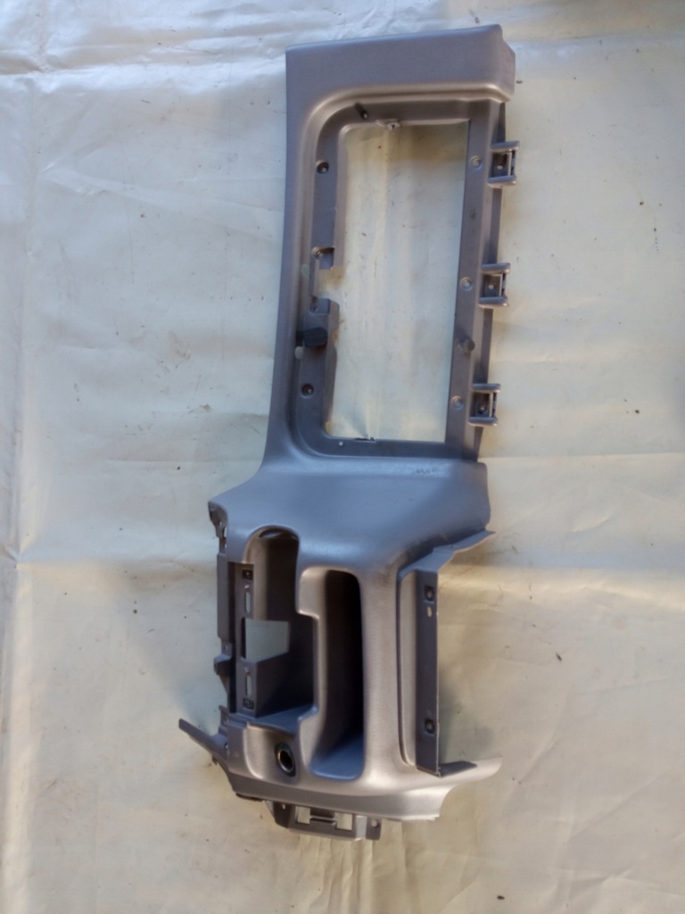 фото №1, Chrysler grand voyager iii 2.5 vm 1999 r. пластик обивка пепельницы