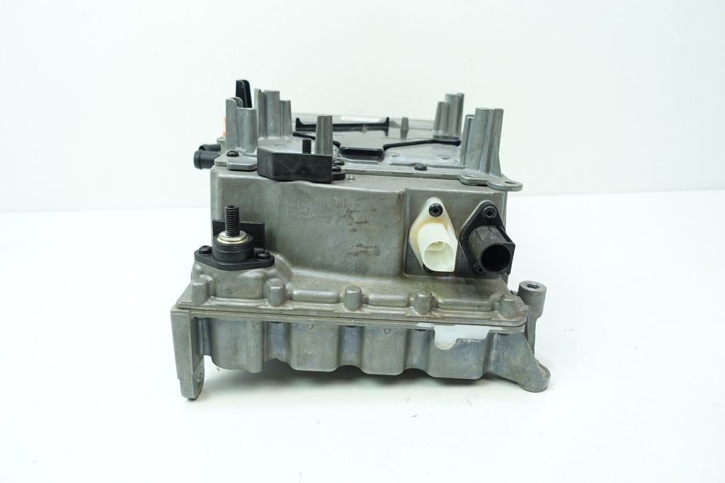 фото №4, Конвертер модуль напряжения porsche taycan 9j