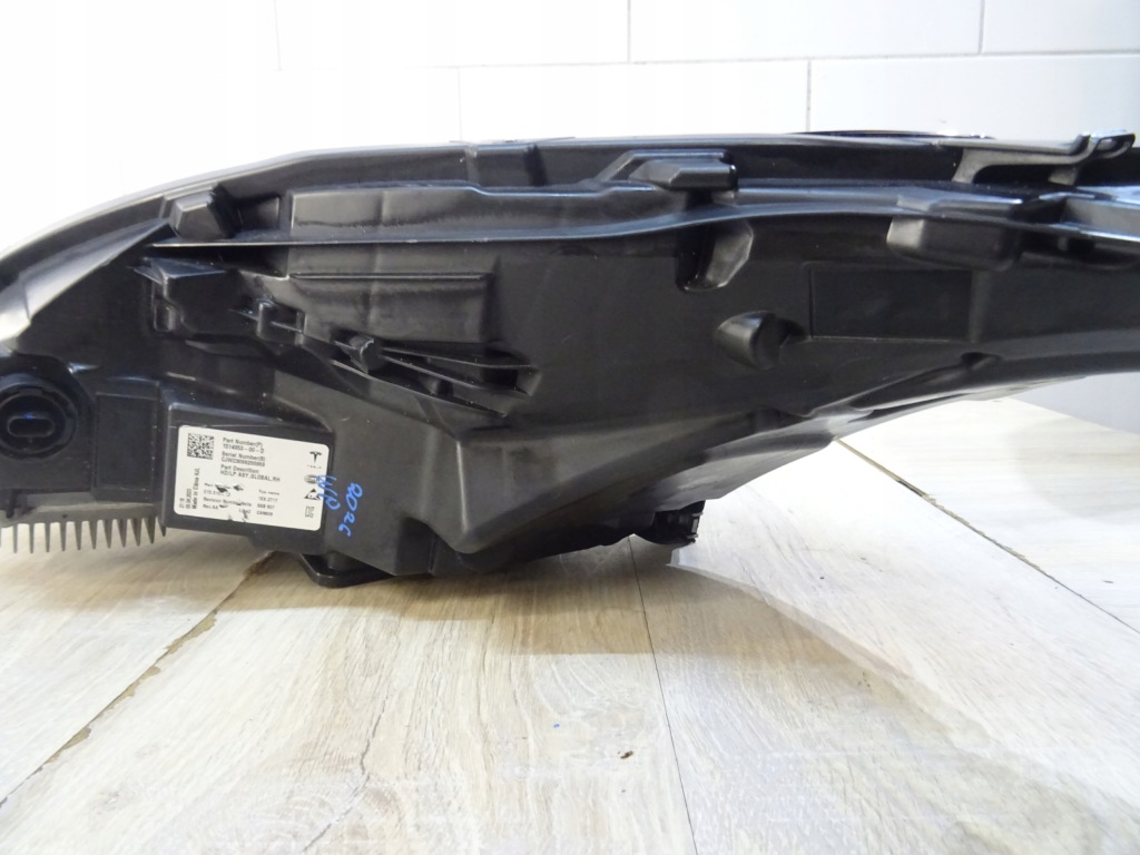 Tesla model 3 / y рестайлинг  full led фара правый  перед 1514953-00-d llu Цена