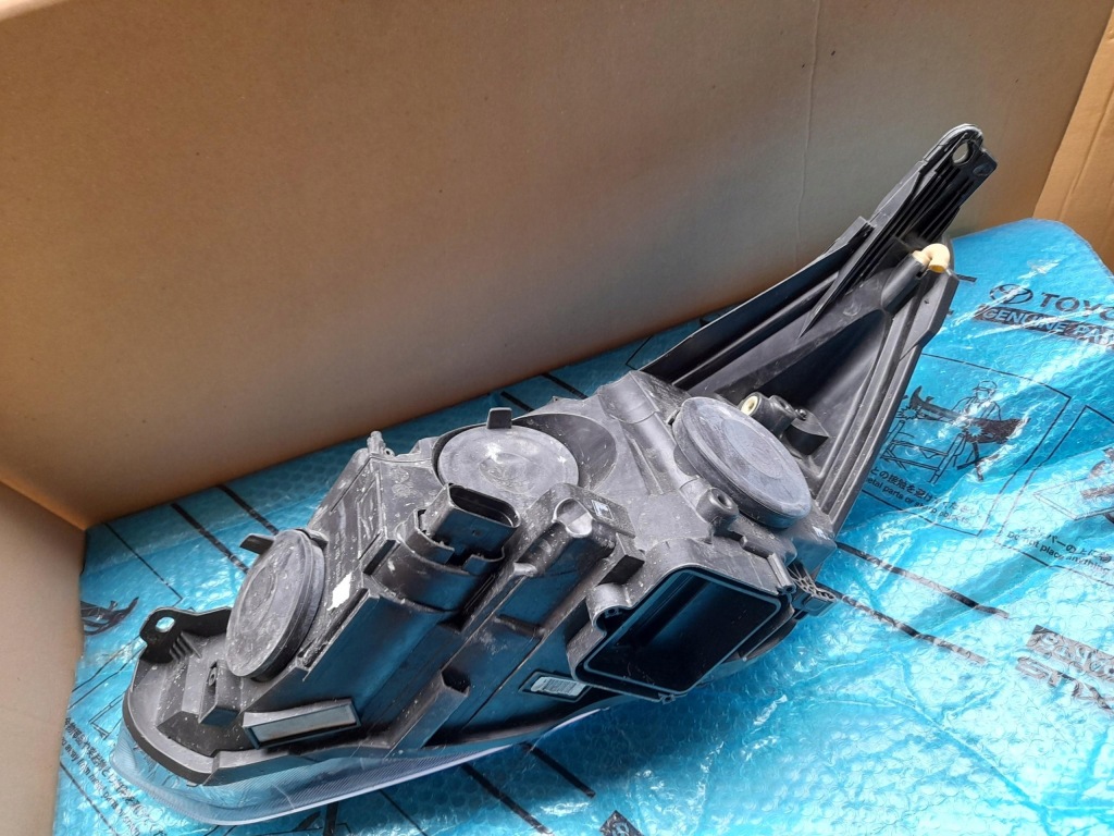 фото №4, Ford focus iii lift лампа права