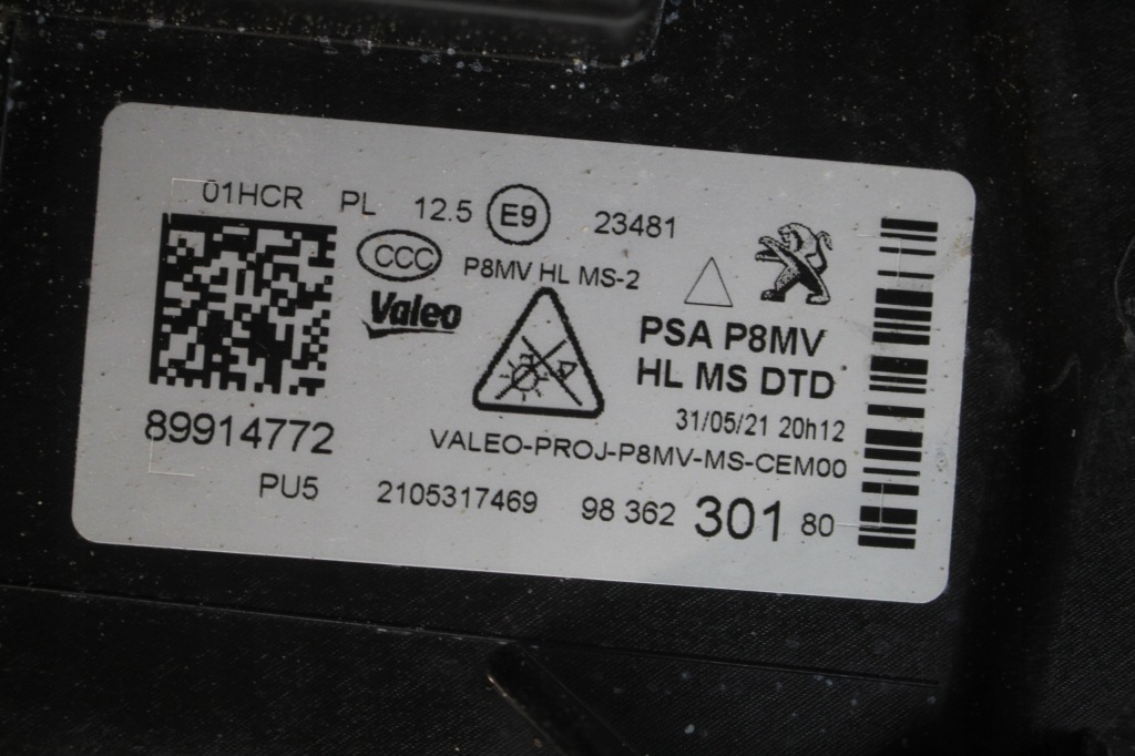 Фара правый  перед peugeot 3008 5008 рестайлинг  full led 89914772 9836230180 Киев