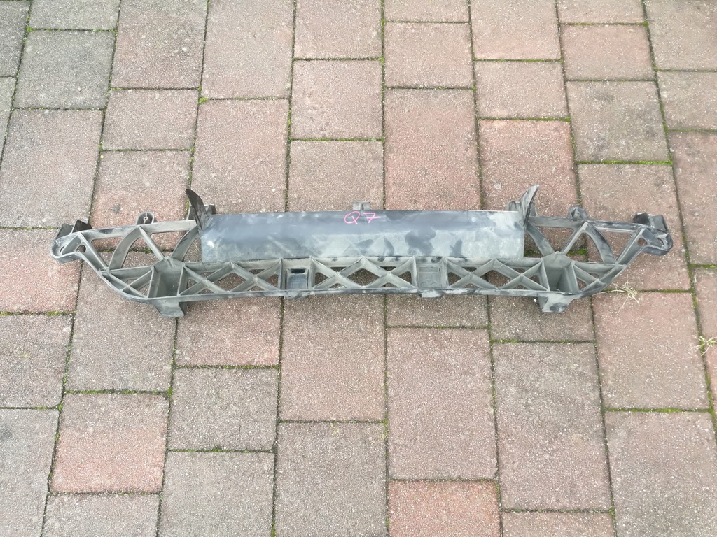 фото №1, Напрямна бампера заднього-- audi q7 4l 4l0807329