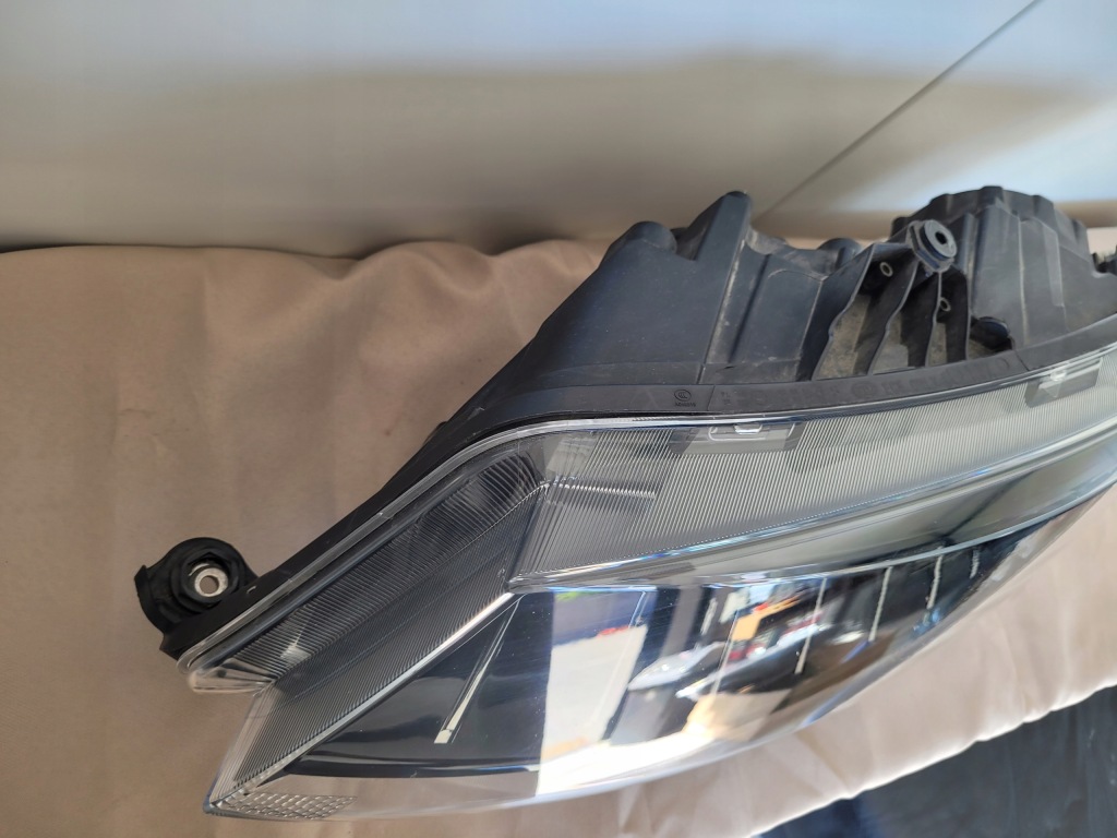 фото №7, Лампа левая передняя фара левый skoda fabia 3 iii 6v1941015b h7 обычная