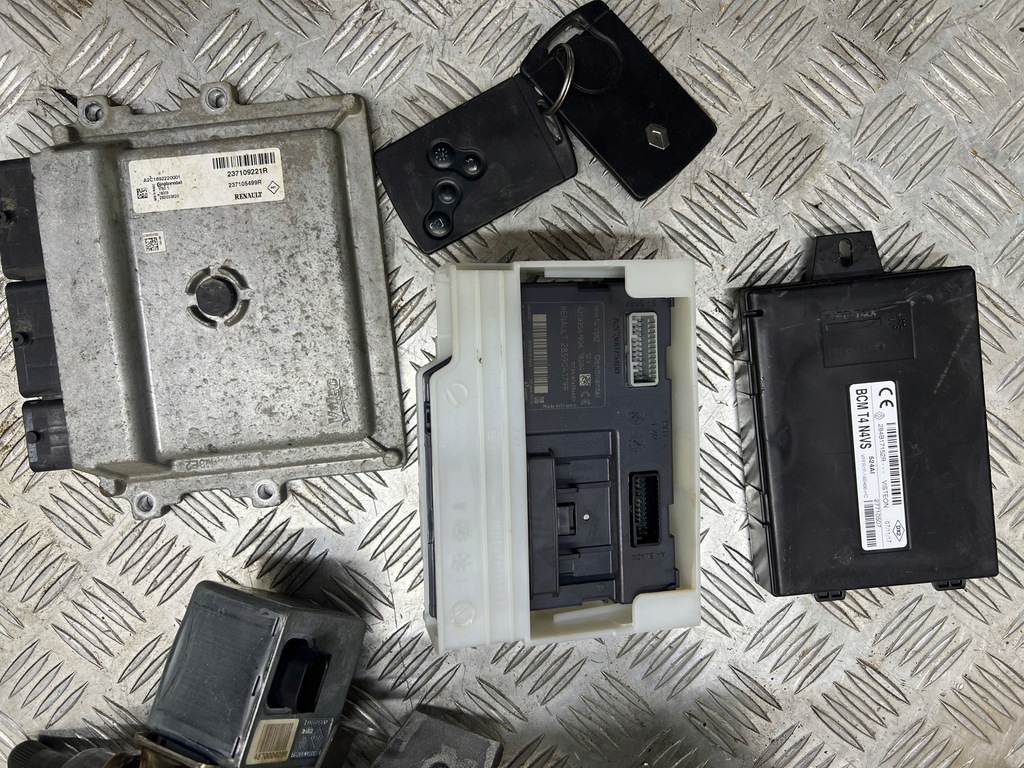 фото №1, Набір стартовий renaul captur lift 0.9 tce 237109221r , 237105499r