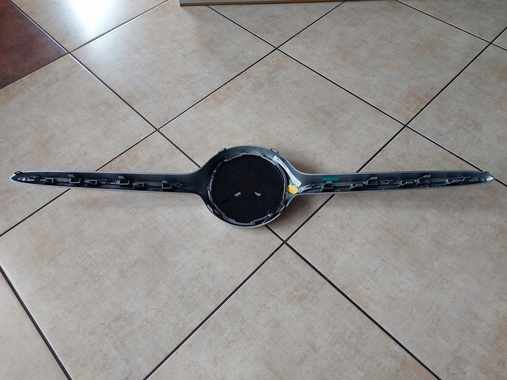 фото №7, Решётка радиатора - накладка решетка - значок - mercedes cla w 118